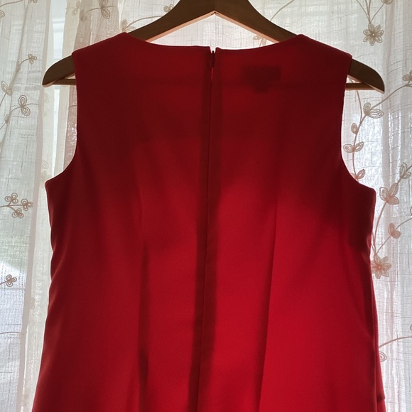 Orangey Red sheath dress with flattering cut - Picture 3 of 6